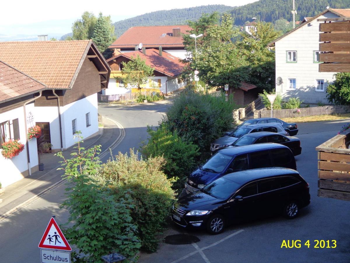 Gasthof - Pension Schamberger نيوكيرتشن بيم هيليغين بلوت المظهر الخارجي الصورة